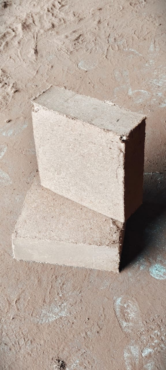 Coco Peat Block 5kg Medium EC Sewed & Washed