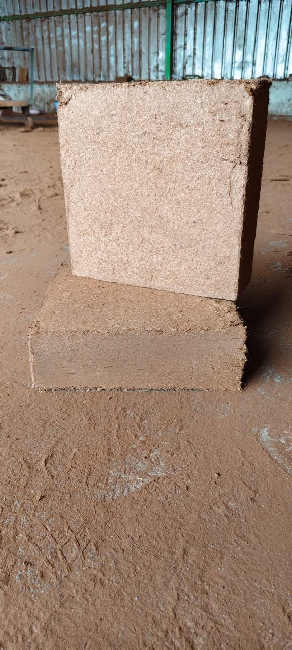 Coco Peat Block 5kg Medium EC Sewed & Washed